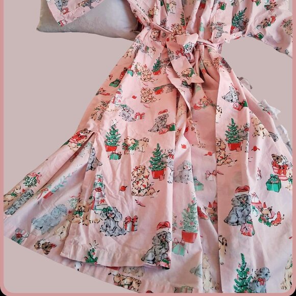 Printfresh Pink Christmas Dog Organic Cotton Vintage Style Holiday Lounge Robe - Picture 2 of 7